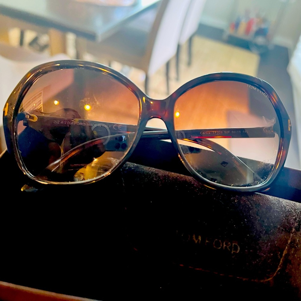 Seldom used Tom Ford Carola sun glasses.